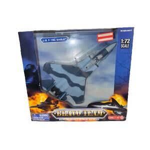New U.S. F/A-18F SUPER HORNET Military Aircraft Airplane BRAVO TEAM 1:72 Target